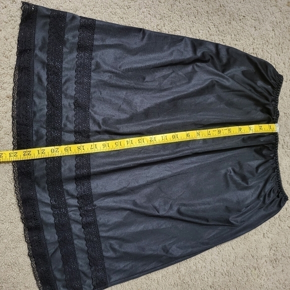 Patricia Lingerie sleepwear Half slip with lace trim Black in Size Medium - Picture 4 of 8